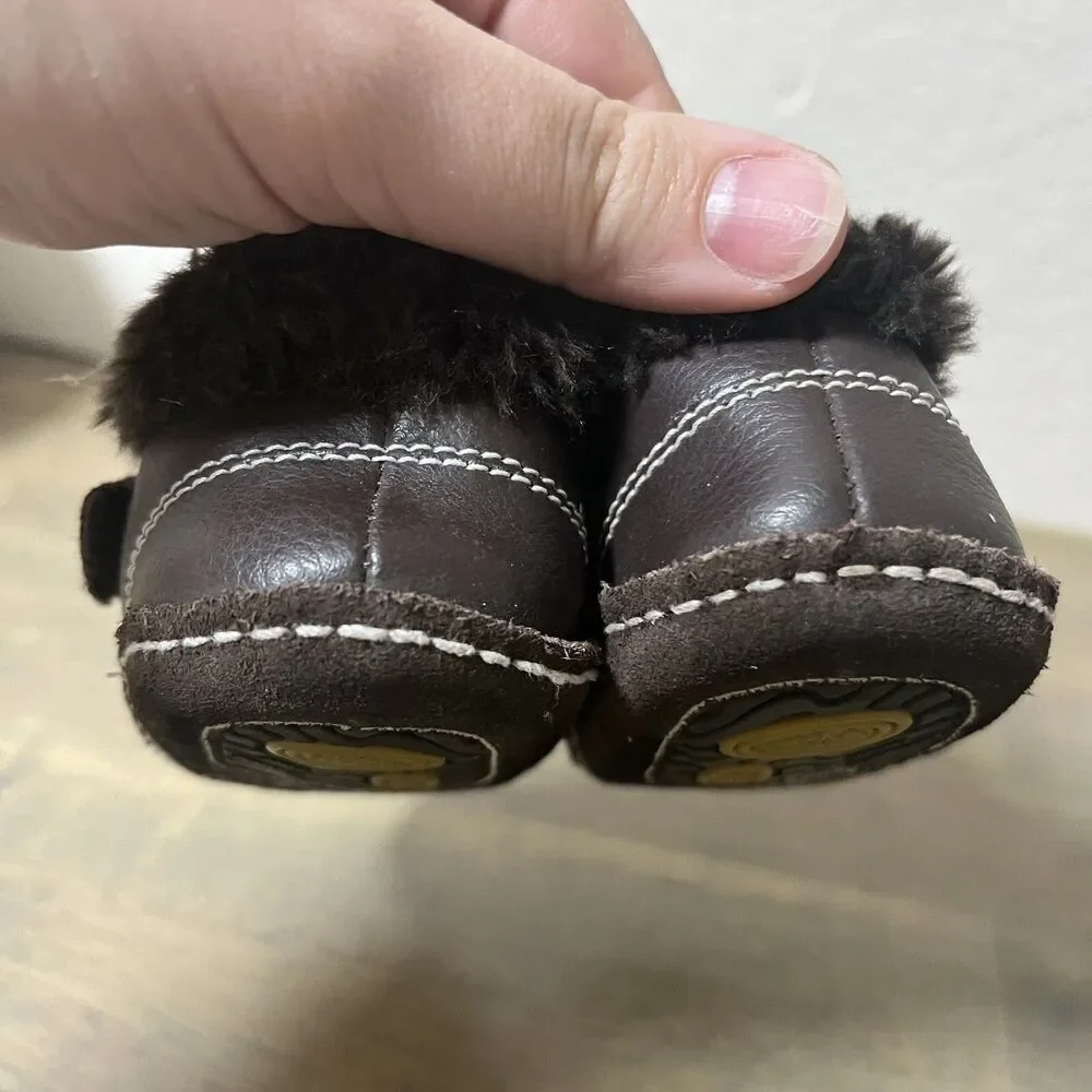 Oshkosh Baby Boy Brown Leather Shoes Infant Size 5 Moccasin Booties Unisex Girl